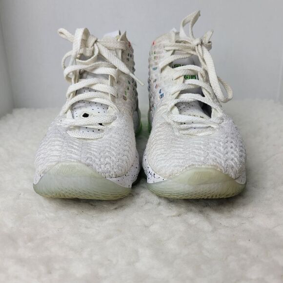 Nike LeBron 17 Air Command Force 2020 Men's Shoes  Size 5 BQ3177-100 Muticolor - Picture 2 of 9